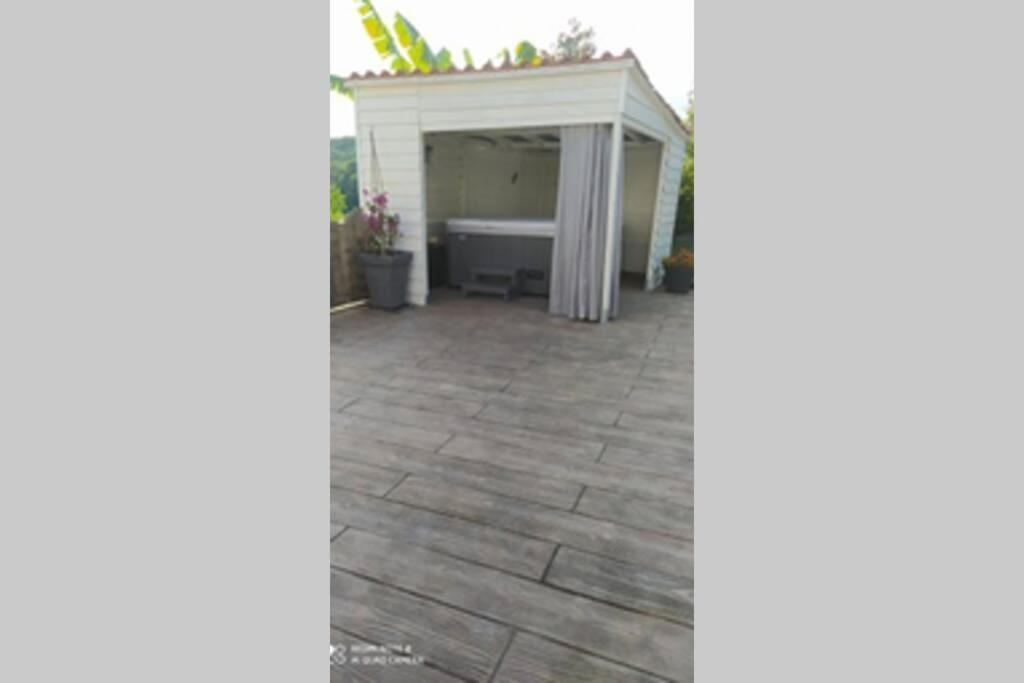 Appartement Tout Confort Au Calme Avec Jacuzzi Mouguerre Екстериор снимка